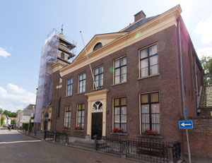 Sint Martinuskerk Zaltbommel in de steigers