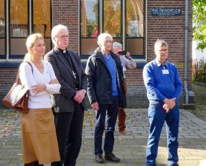 Mgr. De Korte bij opening expositie Driels Museum